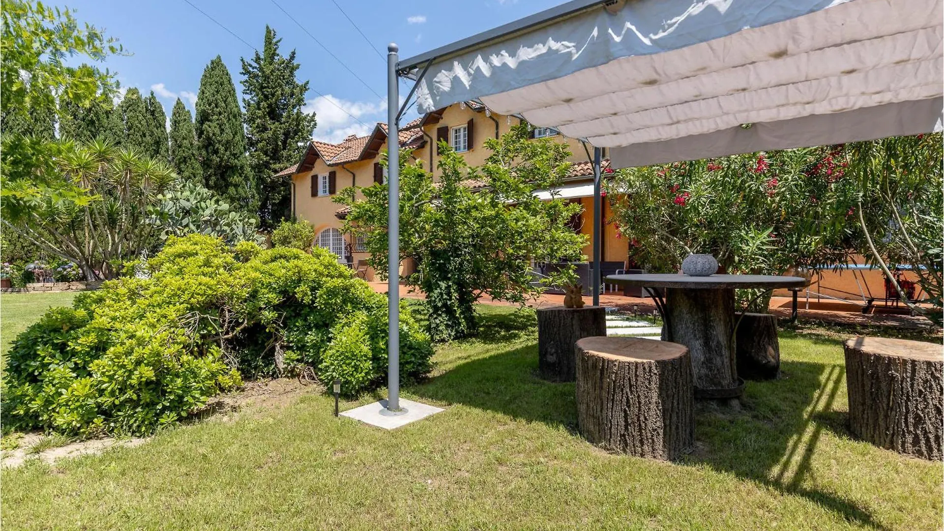 Semesterbostad Awesome Home In Massarosa -Lu- With Wifi Mommio