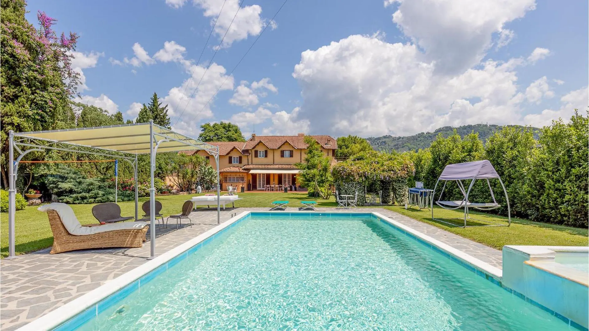 Awesome Home In Massarosa -Lu- With Wifi联系方式